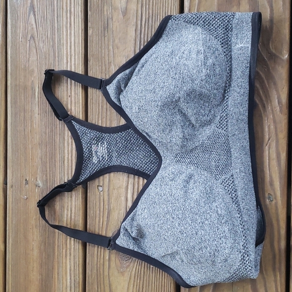 Danskin, Maurice plus one bras size L - Picture 4 of 14